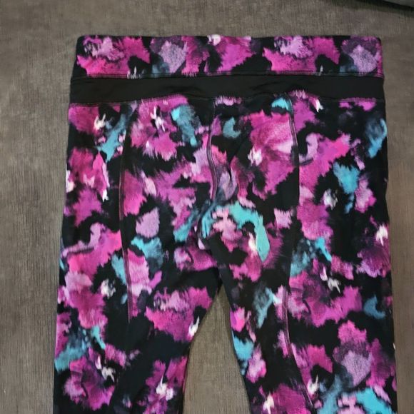 lululemon athletica Purple and Blue Patterned Leggings - Picture 6 of 7